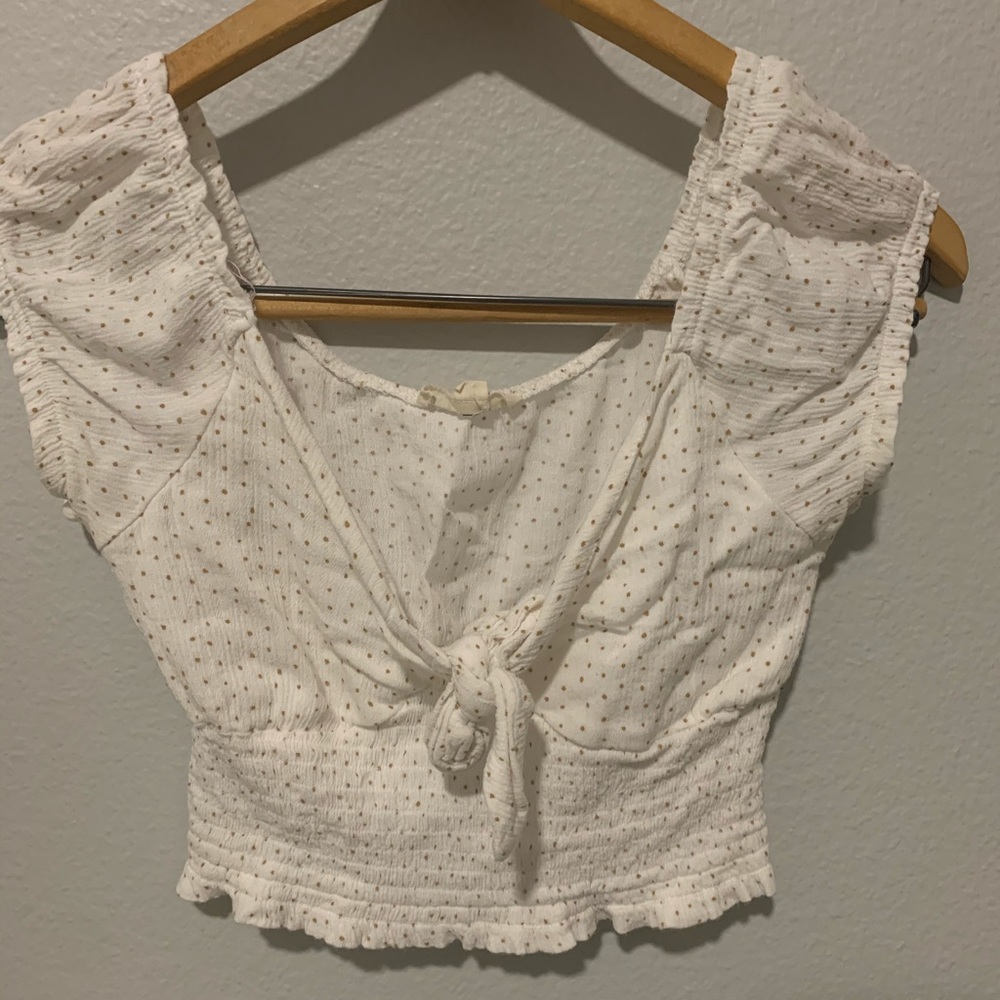 Pacsun white crop top with little light brown dots